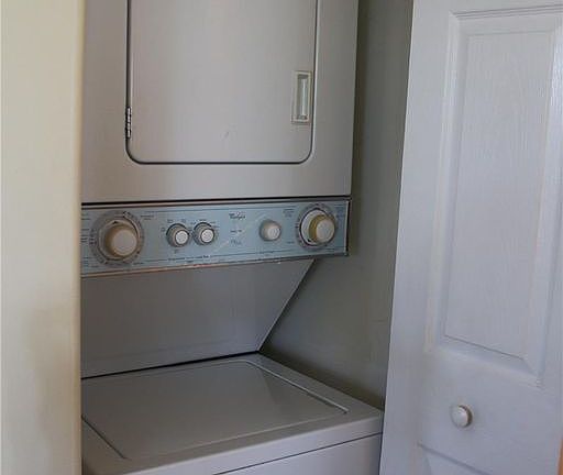 5th image of 6919 Catamaran Way #2