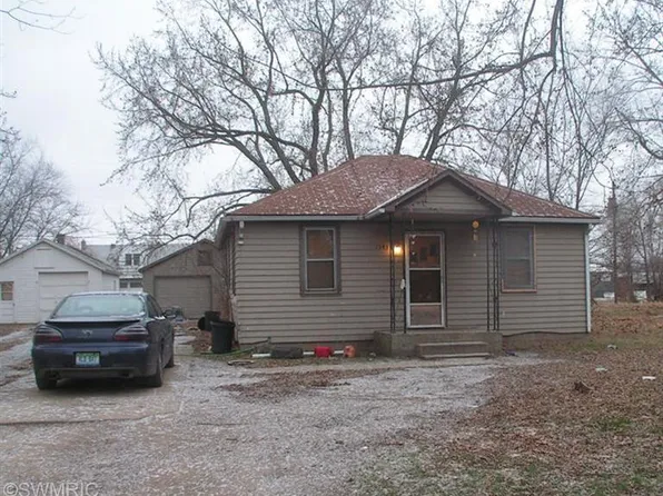 1343 Hurd Ave, Benton Harbor, MI 49022