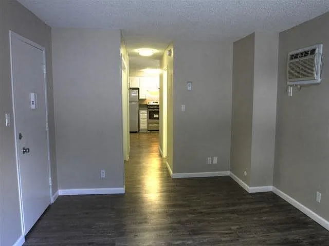 2515 Ocean View Ave #109 — Photo 1