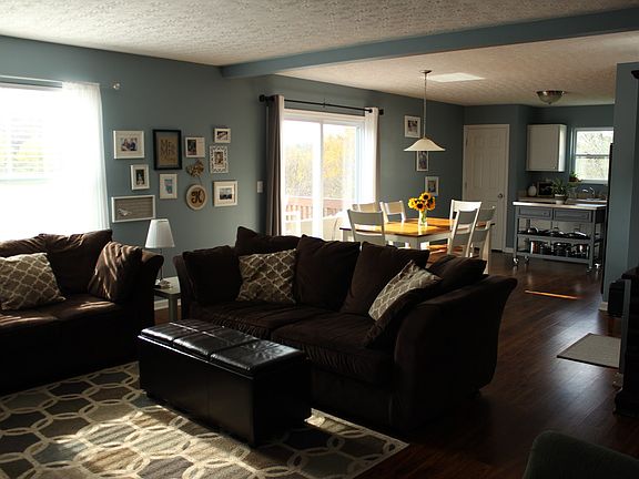 3rd image of 5070 Christopher Dr
