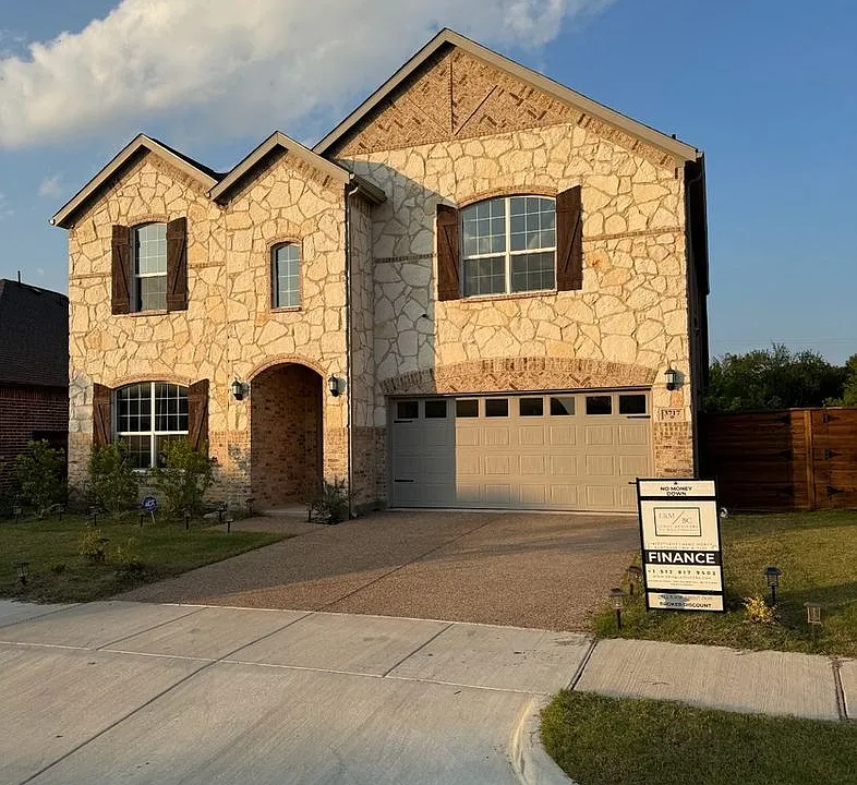 3717 Grace Ln