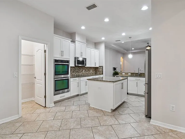 27806 Autumn Breeze Cir — Photo 12