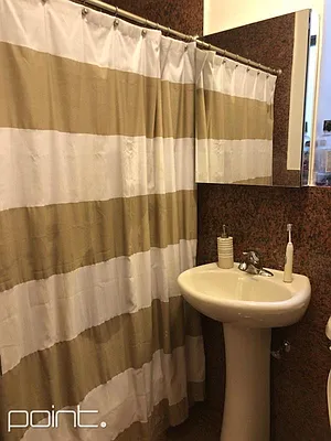 Rented by Point NYC | media 28