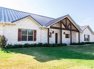 464 County Road 304, Oglesby, TX 76561
