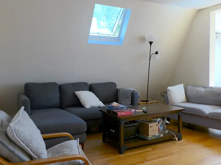3 Evergreen Ave — Photo 3