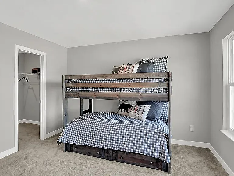 15243 Farrington Way — Photo 41