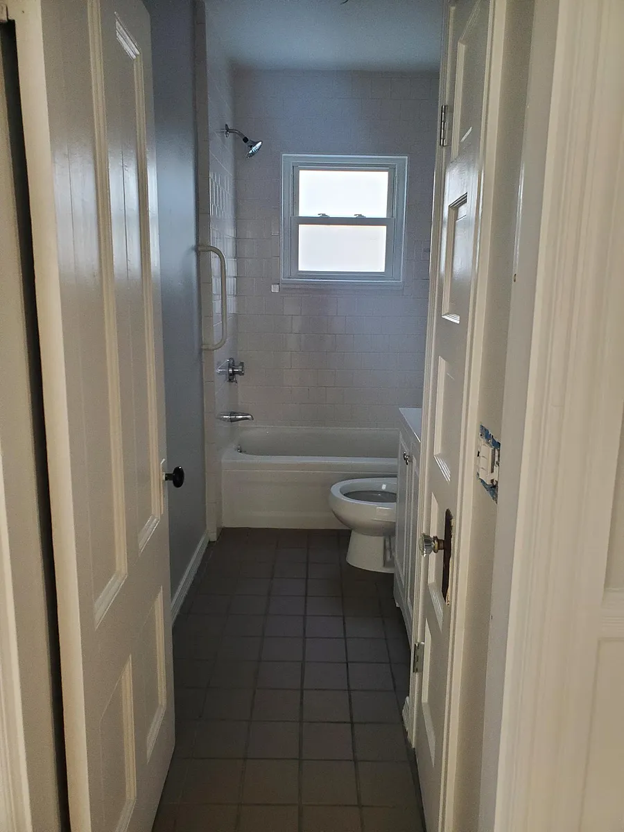 Building Photo - 754 Weeden St #1