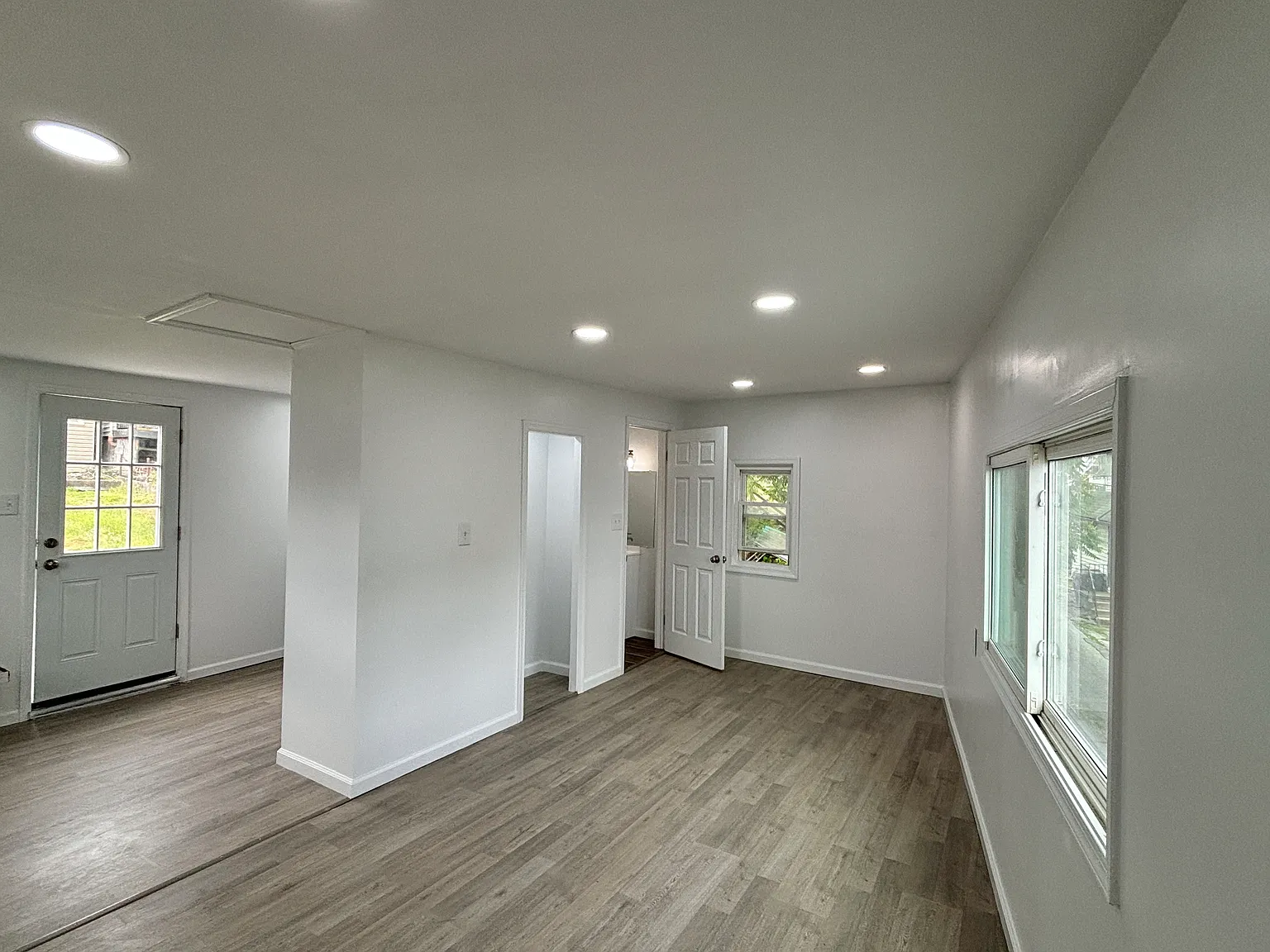218 Elm St — Photo 4