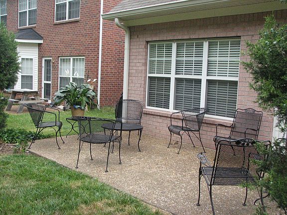 Oversized Aggregate Patio that is Private and Great for Entertaining!