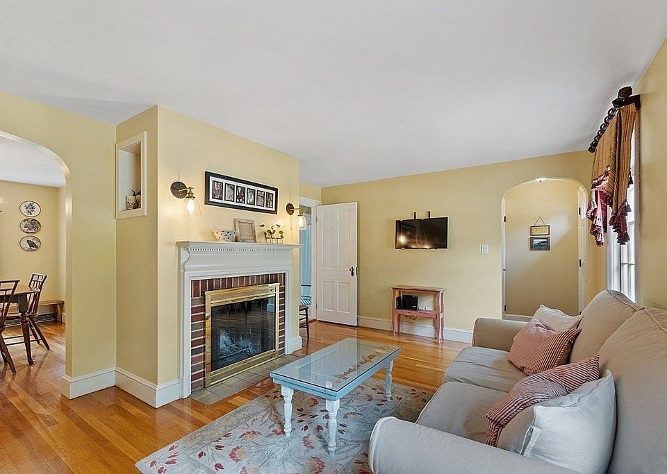 197 Highland St, Holden, MA 01520 Zillow