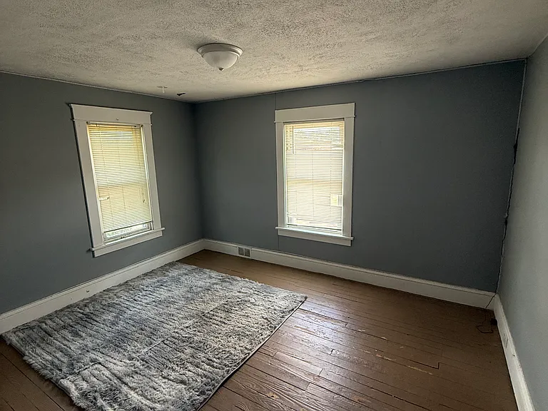 511 S Haines Ave — Photo 6