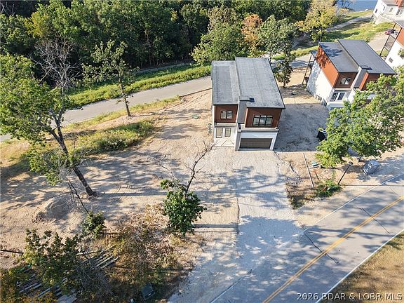4th image of 76 Daisy Rd