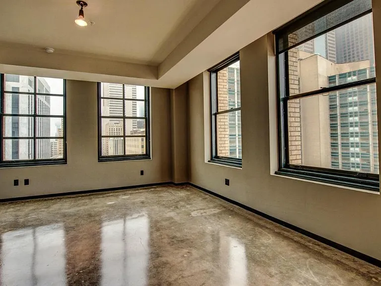 Lone Star Gas Lofts II — Photo 3