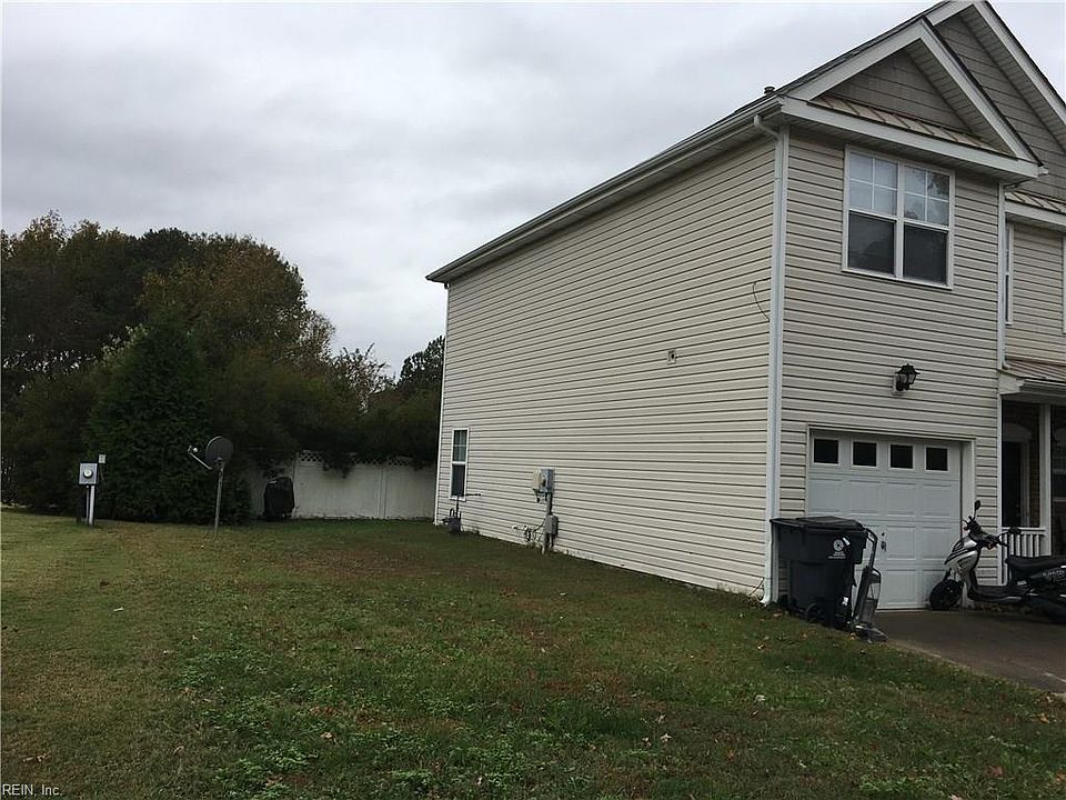 2nd image of 829 Gem Ct