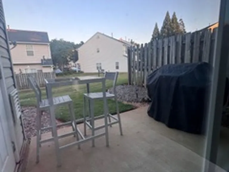 612 Graythorn Ln — Photo 24