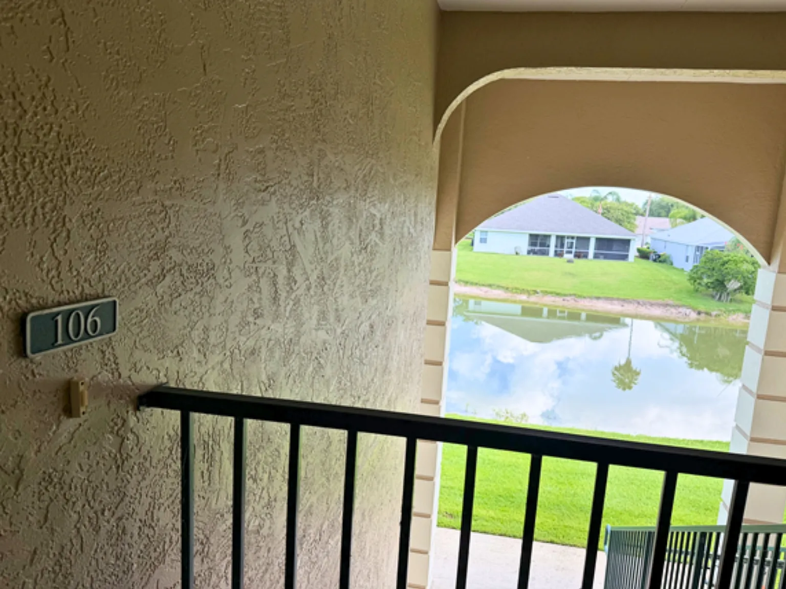 2 bed, 1017 sqft, $1,500 — Photo 2