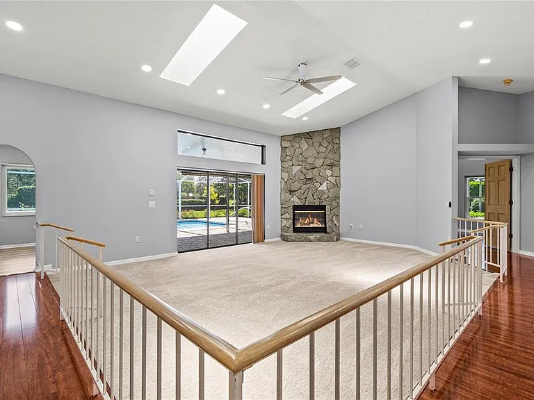 9447 Ashley Dr — Photo 13