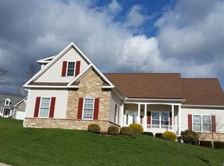 3 Sonoma Ln, Middletown, CT 06457