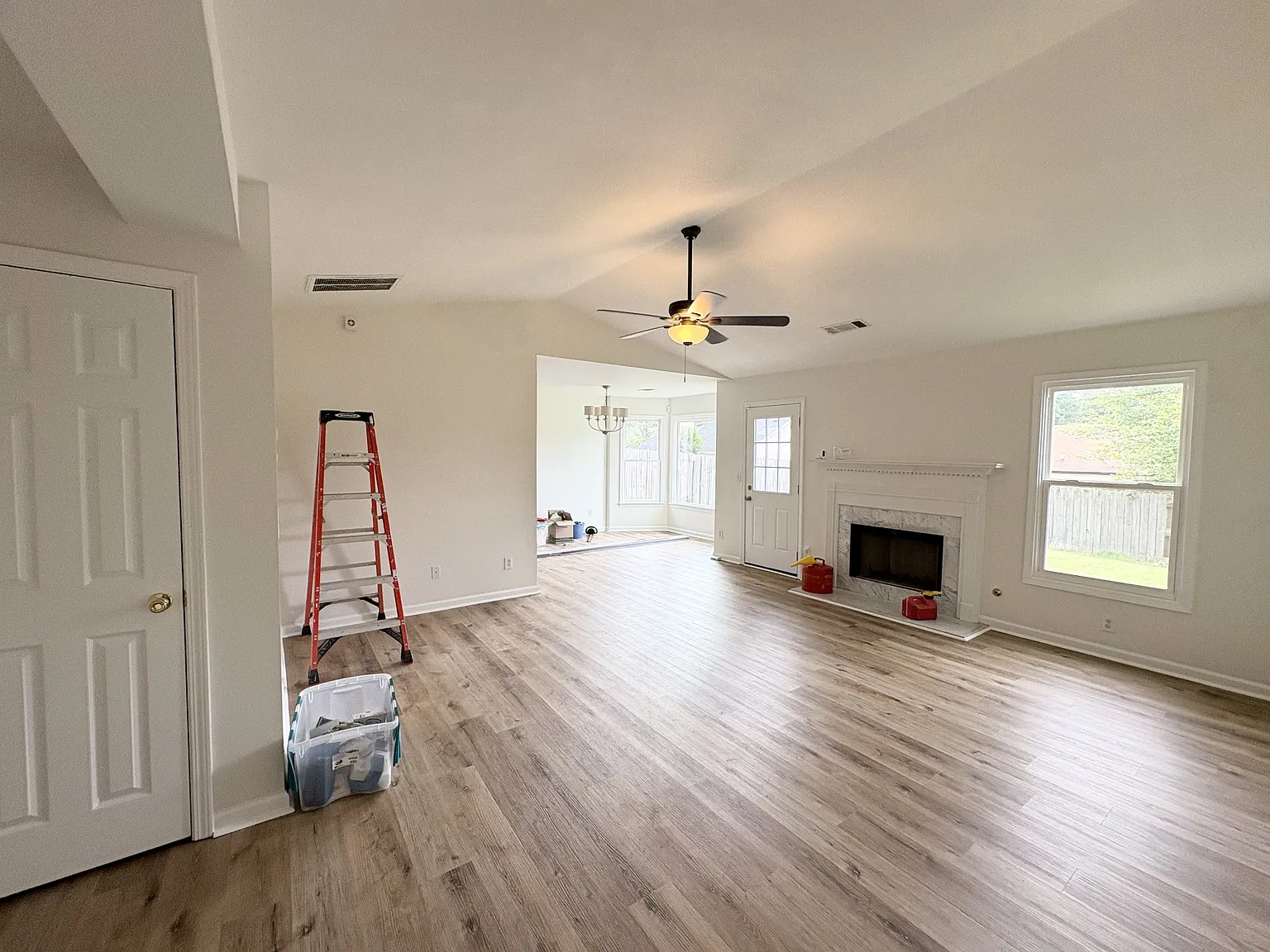 2464 Morning Glory Lane Northwest - 1 — Photo 2