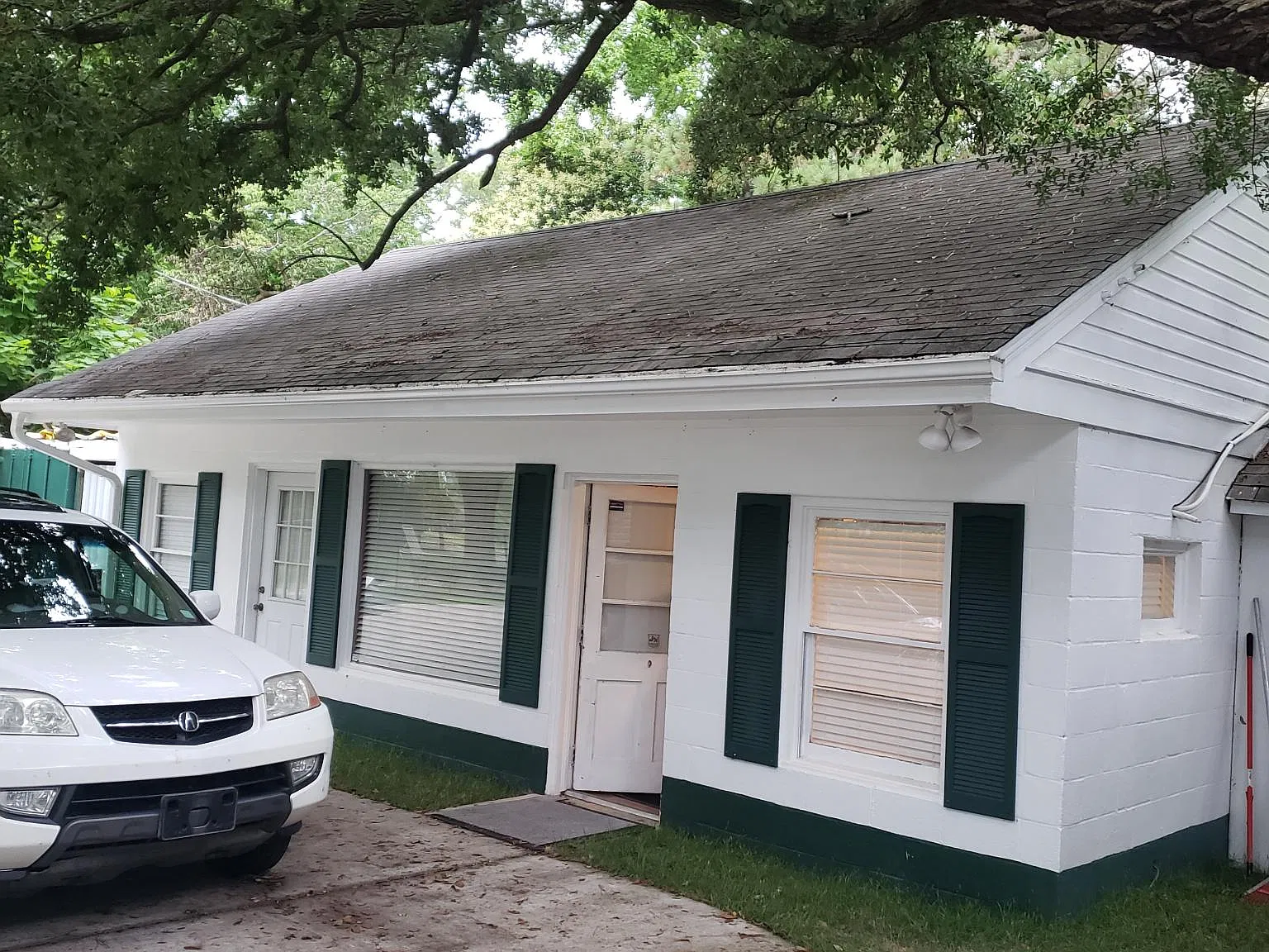 1 bed, 1000 sqft, $1,350 — Photo 1