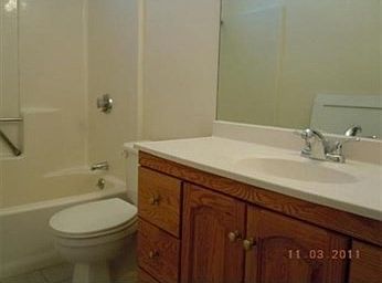 5th image of 121 River St #B