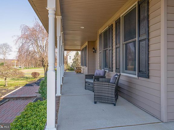 4th image of 105 Cedar Grove Rd