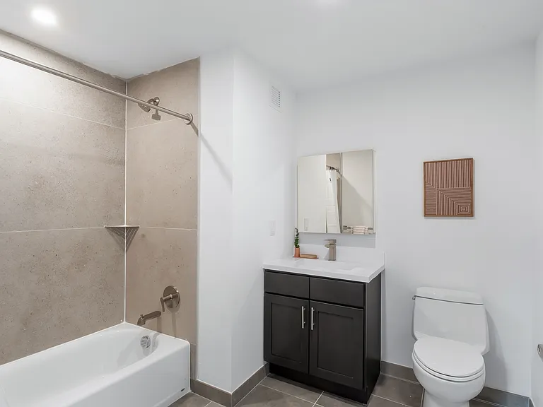 The Mercer — Photo 11