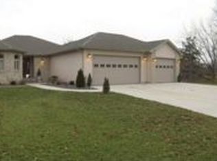 3609 Cynthia Ct, Taylorville, IL 62568