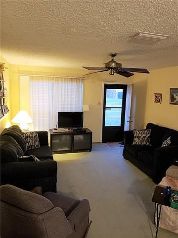 2nd image of 1429 E Park Dr