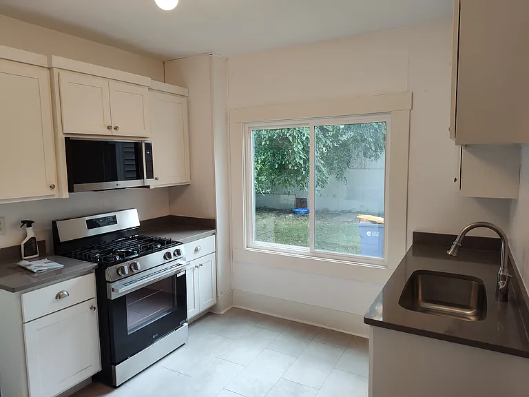 418 Griggs St SE #418 — Photo 2