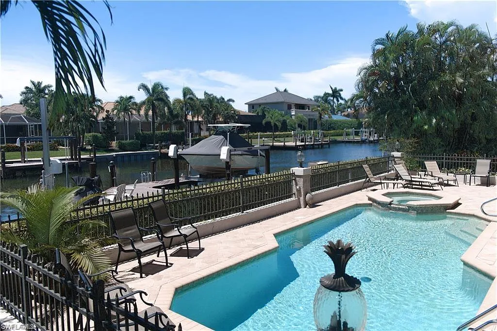 4 bed, 3.0 bath, 3154 sqft, $18,000 — Photo 3