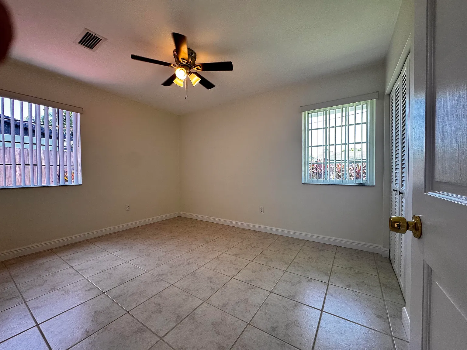 2 bed, 550 sqft, $1,500 — Photo 3