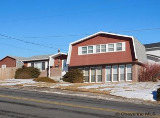 1705 Cleveland Ave, Cheyenne, WY 82001