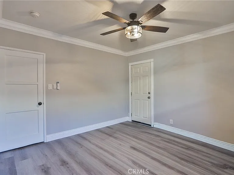 3031 Chestnut St — Photo 25