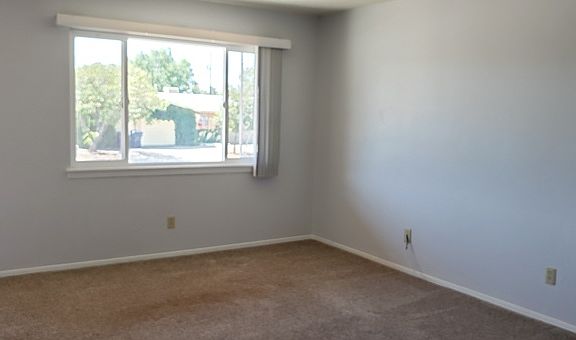 4th image of 11713 La Cueva Ln NE