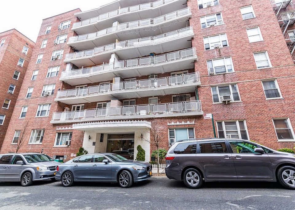 1st image of 10420 68th Dr APT A58