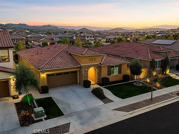 3rd image of 29819 Saddle Ranch Pl