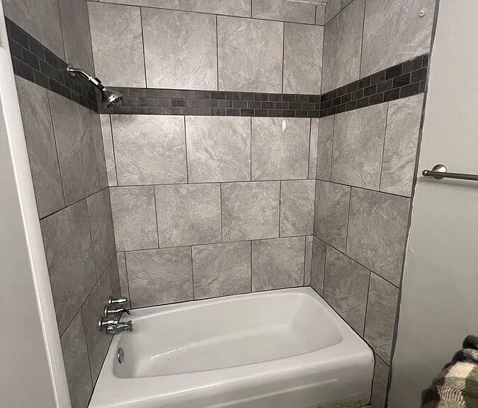 312 W Alabama Ave — Photo 12