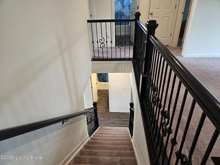 108 Strawberry Field Dr — Photo 34
