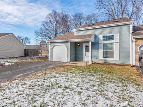 624 Yale Ln #624, Island Lake, IL 60042