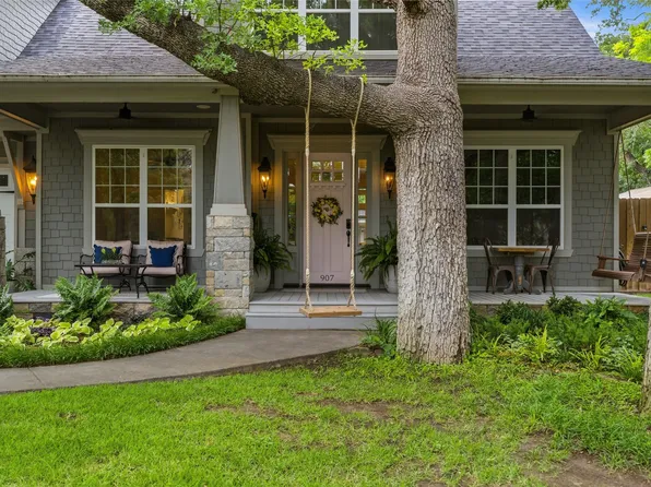 907 Cherry St, Graham, TX 76450