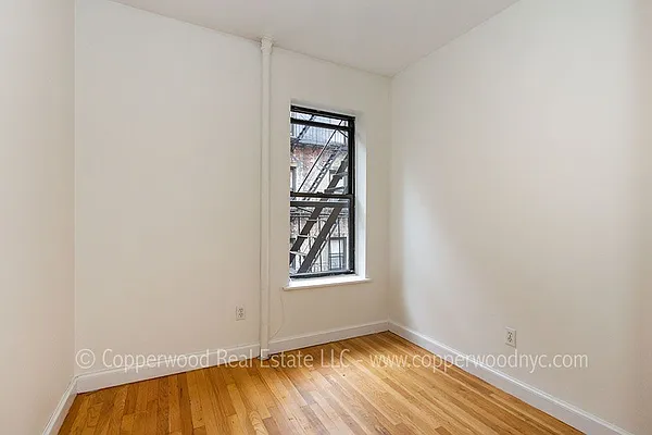 Rented by Copperwood Real Estate | media 17