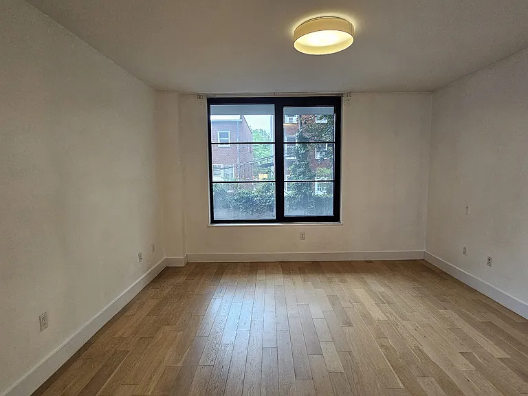 264 Webster Ave #205 — Photo 3
