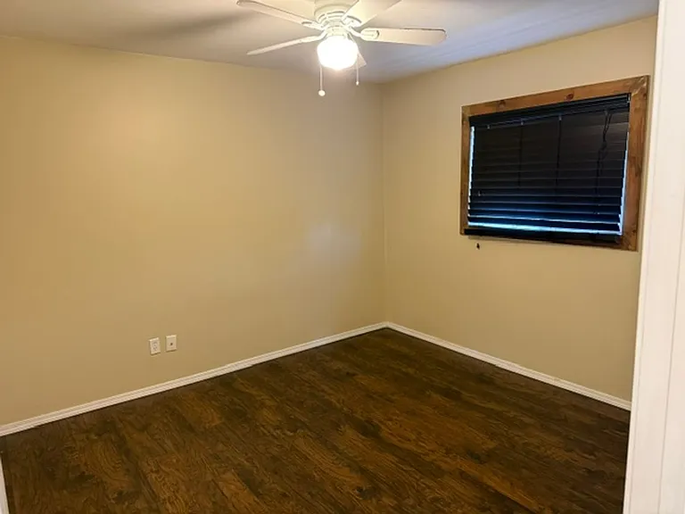 2913 N Mann Dr — Photo 5