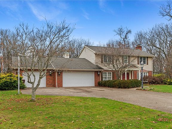 3rd image of 248 White Oak Dr