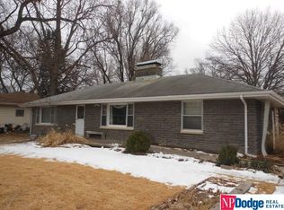 8521 Hamilton St, Omaha, NE 68114