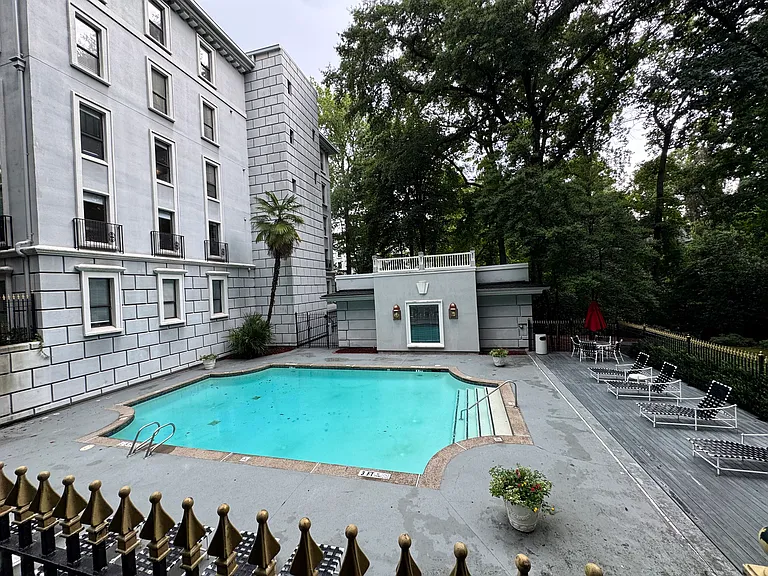 3201 Lenox Rd NE #46 — Photo 16