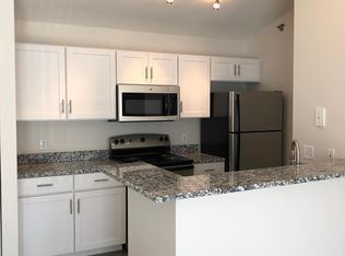 933 Westminster Abby Ln APT 303, Fenton, MO 63026