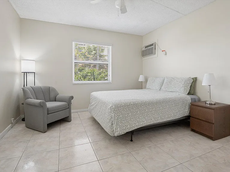 720 Orton Ave #206 — Photo 7