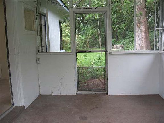 4th image of 3905 Cates Ave